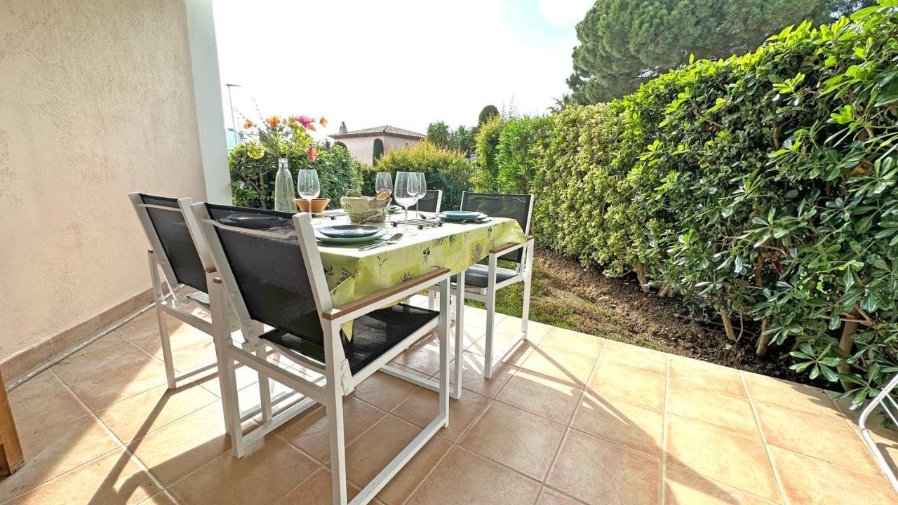 Appartement Les Pins Bleus A8 Sainte-Maxime Exterior foto